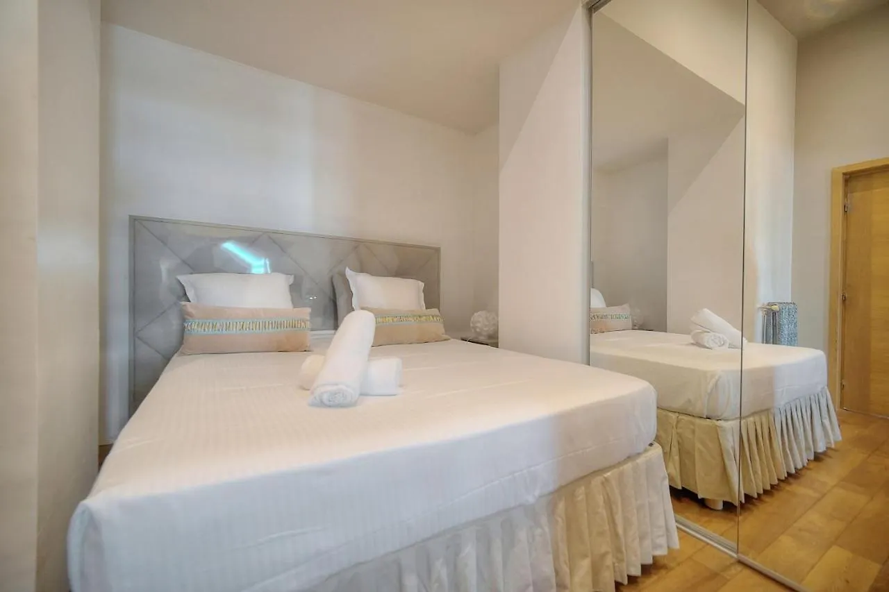 Immogroom - T5 De Standing - 130M - Terrace - Parking - Ac Cannes 0*,  France
